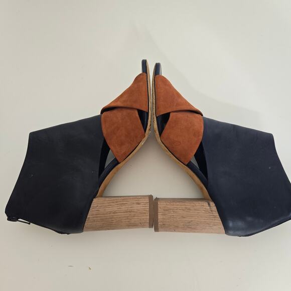 Vince Sample Open Toed Booties Navy Brown Stacked Heel Fall Italy Women 6M - Picture 4 of 10